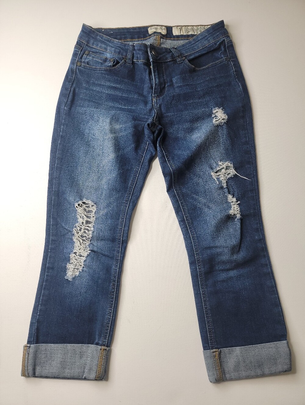 Indigo Rein Cropped Destroyed Jeans Size 7